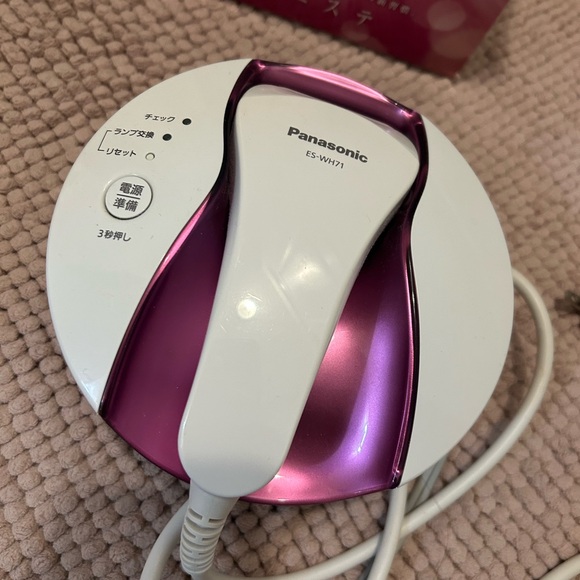 ES-WH71 IPL Hair Removal System - Picture 3 of 5